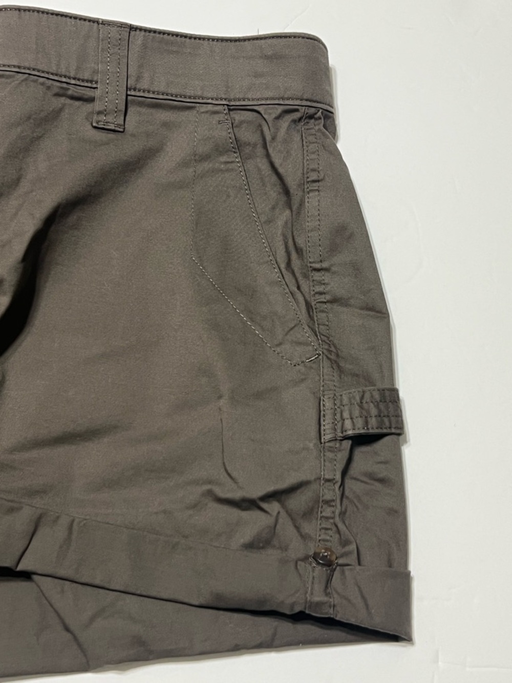 Boston Traders Women's Roll Cuff Shorts (Brown, 16) - Picture 5 of 6